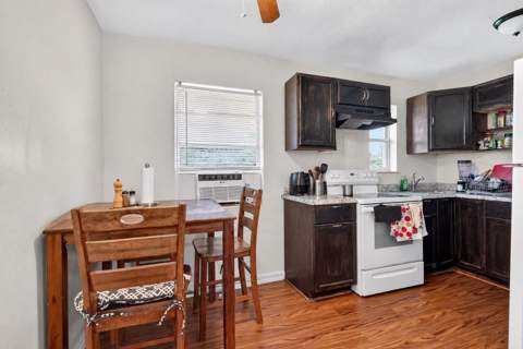 4351 Colt Lane, West Palm Beach FL - photo 9 of 37