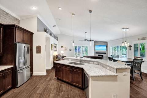 9645 E Tree Tops Court, Davie FL - photo 15 of 47