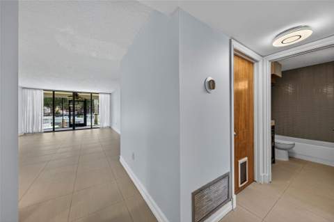 1100 SE 5th Court #53, Pompano Beach FL - photo 18 of 42