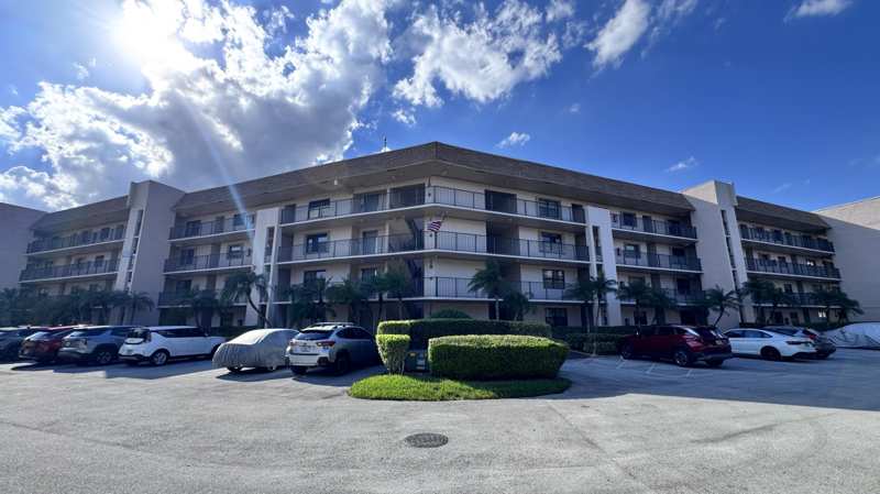 2 bedroom Condominium at 10207 Sunrise Lakes Boulevard #407, Sunrise Lakes Condo, Sunrise — photo 1