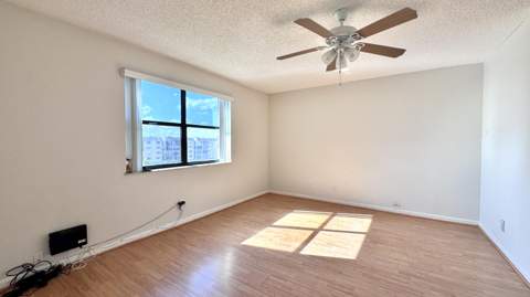 10207 Sunrise Lakes Boulevard #407, Sunrise FL - photo 15 of 35