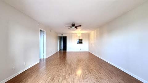 10207 Sunrise Lakes Boulevard #407, Sunrise FL - photo 6 of 35