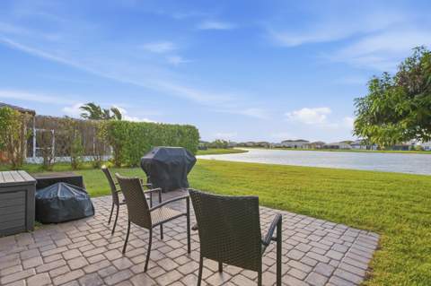 7730 NW Gladwell Lane, Port St. Lucie FL - photo 9 of 48