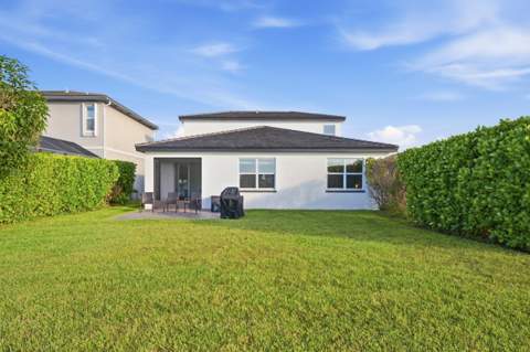7730 NW Gladwell Lane, Port St. Lucie FL - photo 11 of 48