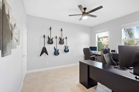 7730 NW Gladwell Lane, Port St. Lucie FL - photo 18 of 48