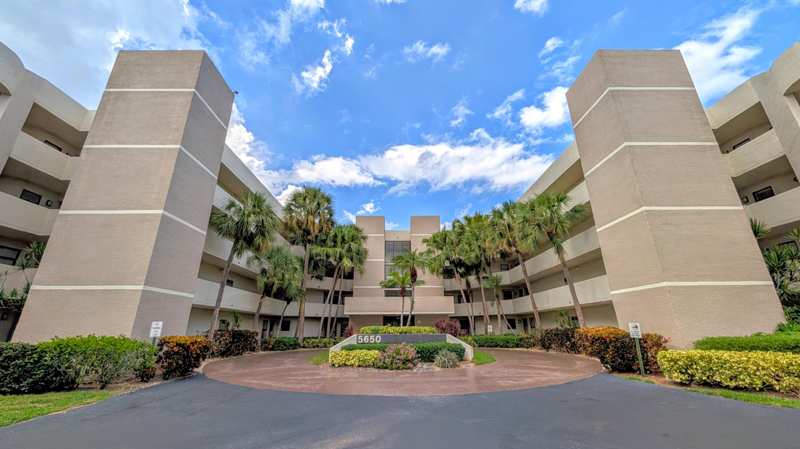 2 bedroom Condominium at 5650 Camino Del Sol #101, Camino Real Village Condo, Boca Raton — photo 1
