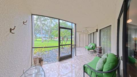 5650 Camino Del Sol #101, Boca Raton FL - photo 9 of 31