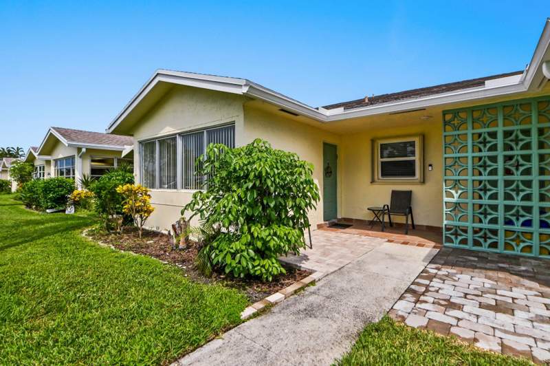 1 bedroom Villa at 5265 Lakefront Boulevard #C, High Point Of Delray West, Delray Beach — photo 2