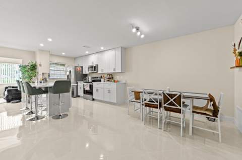 5265 Lakefront Boulevard #C, Delray Beach FL - photo 11 of 32