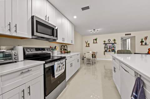 5265 Lakefront Boulevard #C, Delray Beach FL - photo 16 of 32