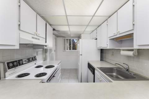 5373 SE Miles Grant Road #108, Stuart FL - photo 10 of 42