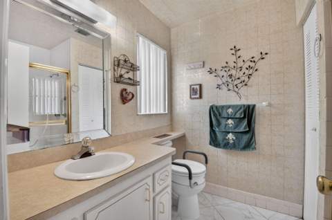 14512 Bonaire Boulevard, Delray Beach FL - photo 24 of 41