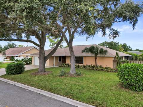 4123 Ardisia Path, home for sale in Boynton Beach 33436