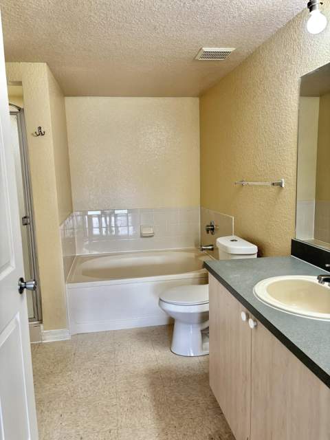 2606 Belmont Lane, North Lauderdale FL - photo 16 of 41