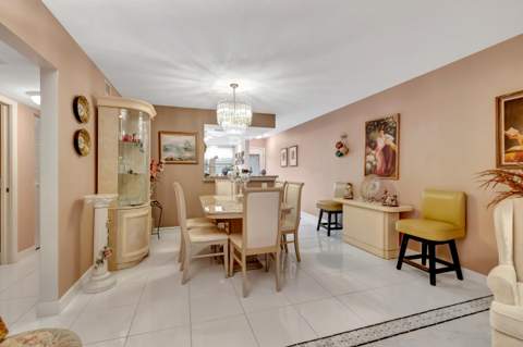 2403 Antigua Circle #D2, Coconut Creek FL - photo 8 of 98