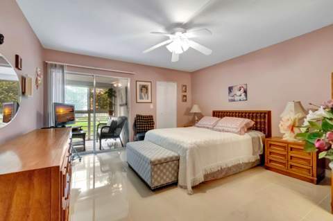 2403 Antigua Circle #D2, Coconut Creek FL - photo 15 of 98