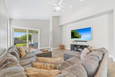 962 SW 27th Street, Palm City FL - photo 12 of 46