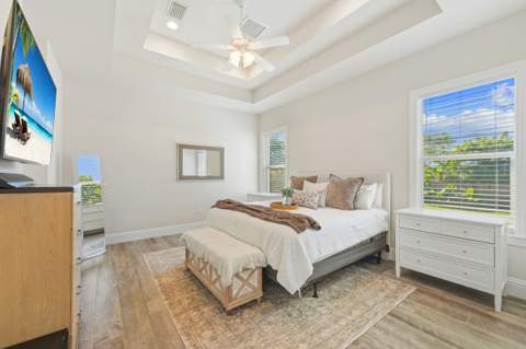 962 SW 27th Street, Palm City FL - photo 16 of 46