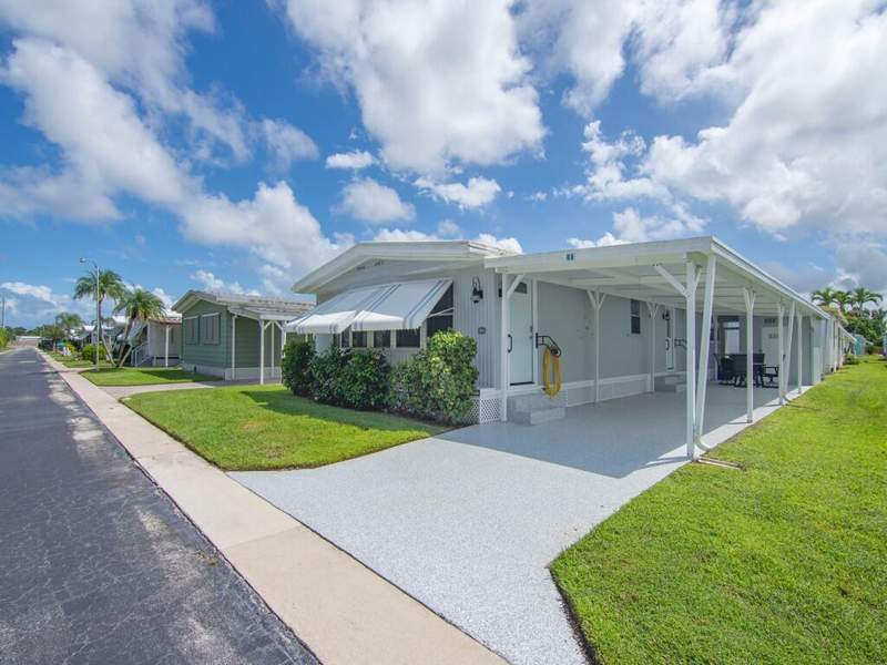 2 bedroom Manufactured Home at 4800 SE Federal Hwy Highway #65, Natalie Estates Mobile Home Park Co-Op, Stuart — photo 2