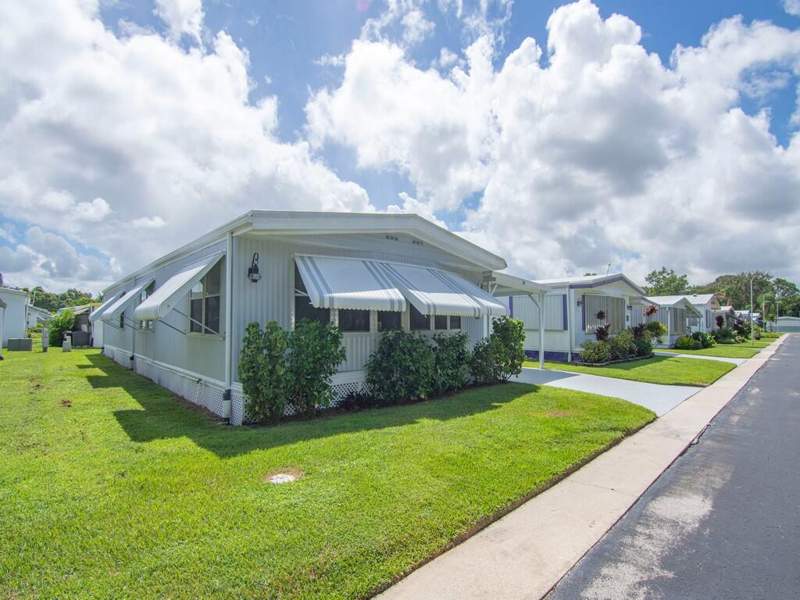 2 bedroom Manufactured Home at 4800 SE Federal Hwy Highway #65, Natalie Estates Mobile Home Park Co-Op, Stuart — photo 5