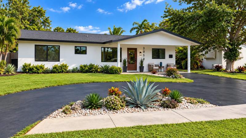 4 bedroom Single Family Residence at 3958 NW 19th Avenue, Royal Palm Acres Sec 6, Oakland Park — photo 2