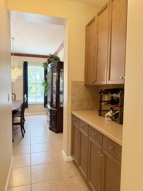 9563 Sedgewood Drive, Lake Worth FL - photo 9 of 62