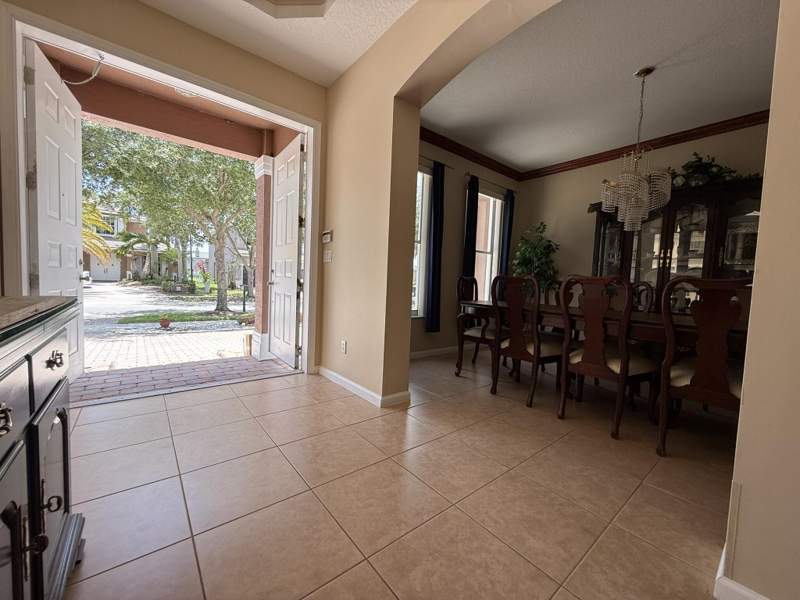 5 bedroom Single Family Residence at 9563 Sedgewood Drive, Savannah Estates, Lake Worth — photo 5
