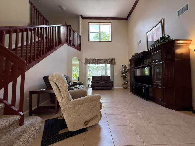 5 bedroom Single Family Residence at 9563 Sedgewood Drive, Savannah Estates, Lake Worth — photo 2