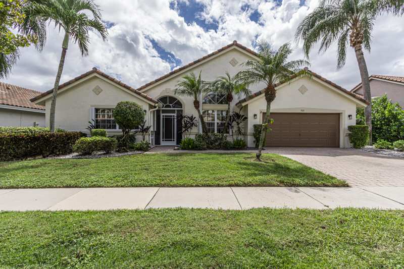 3 bedroom Single Family Residence at 7021 Falls Road, Lakeridge Falls, Boynton Beach — photo 1