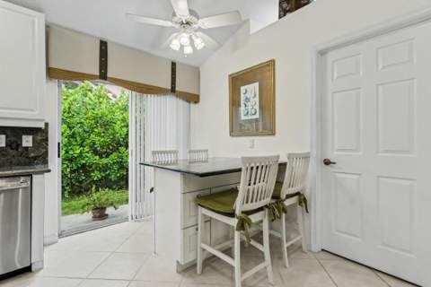 7021 Falls Road, Boynton Beach FL - photo 13 of 36