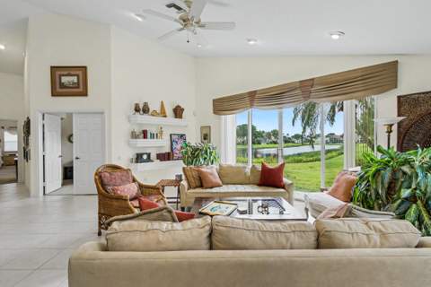 7021 Falls Road, Boynton Beach FL - photo 15 of 36
