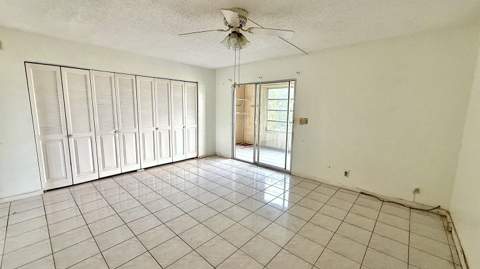 4058 Harwood, Deerfield Beach FL - photo 13 of 45