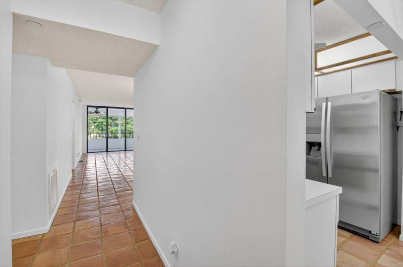 2 bedroom Condominium at 1850 Homewood Boulevard #2140, Eastwinds At Crosswinds Condo, Delray Beach — photo 3