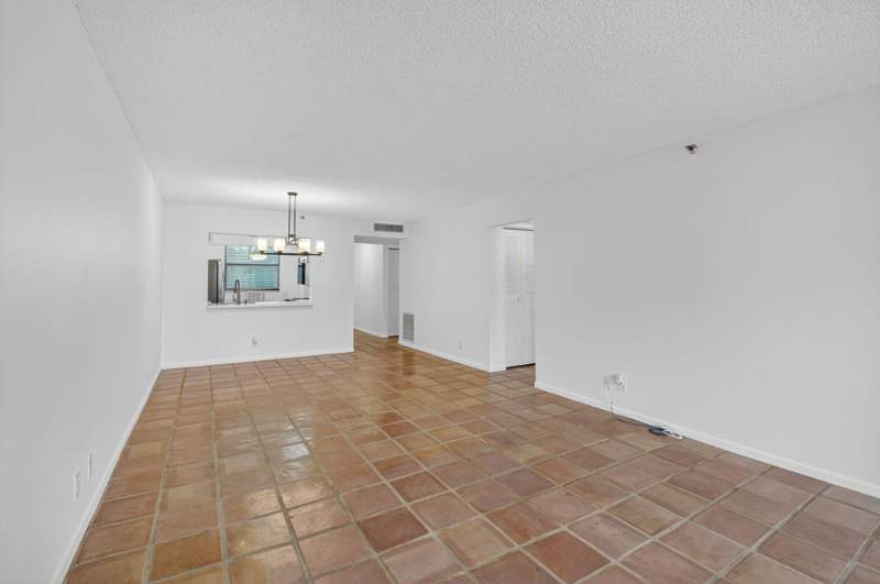 2 bedroom Condominium at 1850 Homewood Boulevard #2140, Eastwinds At Crosswinds Condo, Delray Beach — photo 5