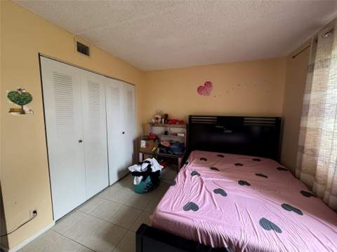 3013 N Oakland Forest Drive #106, Oakland Park FL - photo 13 of 17