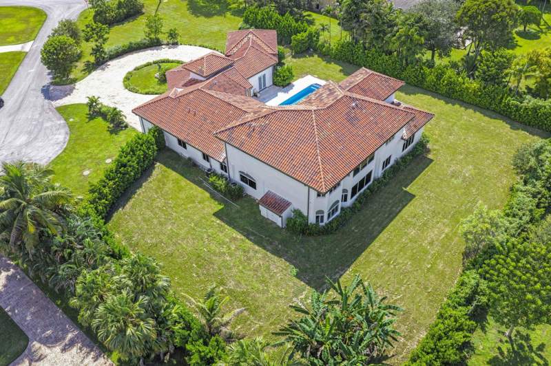 5 bedroom Single Family Residence at 2691 SW 139th Terrace, Sequoia Estates, Davie — photo 4
