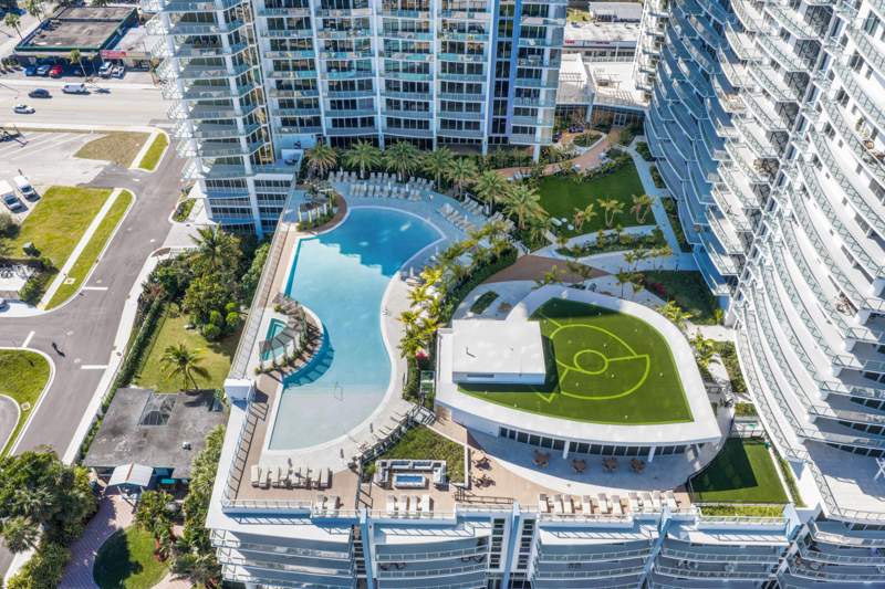 2 bedroom Condominium at 220 Lake Shore Drive #503, Nautilus 220 Condo, Lake Park — photo 4