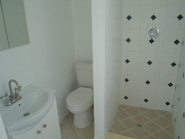 4 bedroom Single Family Residence at 3275 Orange Street, Rolling Green Ridge Seacrest, Boynton Beach — photo 5