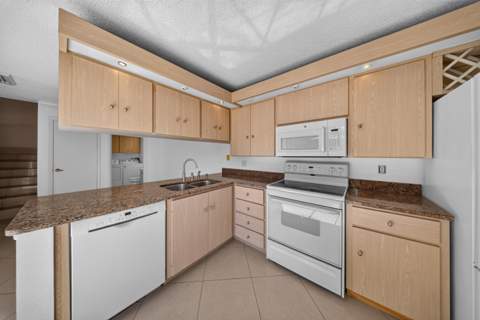 3361 SW Sunset Trace Circle, Palm City FL - photo 9 of 40