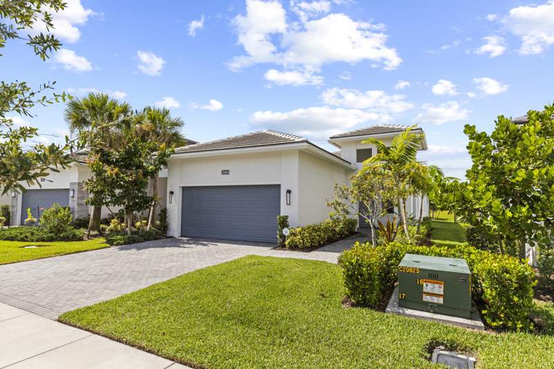 2 bedroom Single Family Residence at 15860 Key Biscayne Lane, Cresswind Palm Beach Phase 3, The Acreage — photo 3