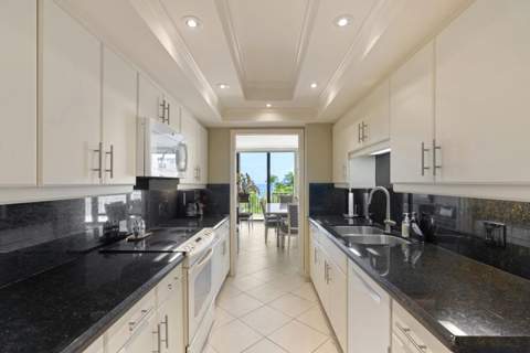 2600 S Ocean Boulevard #303W, Palm Beach FL - photo 23 of 42