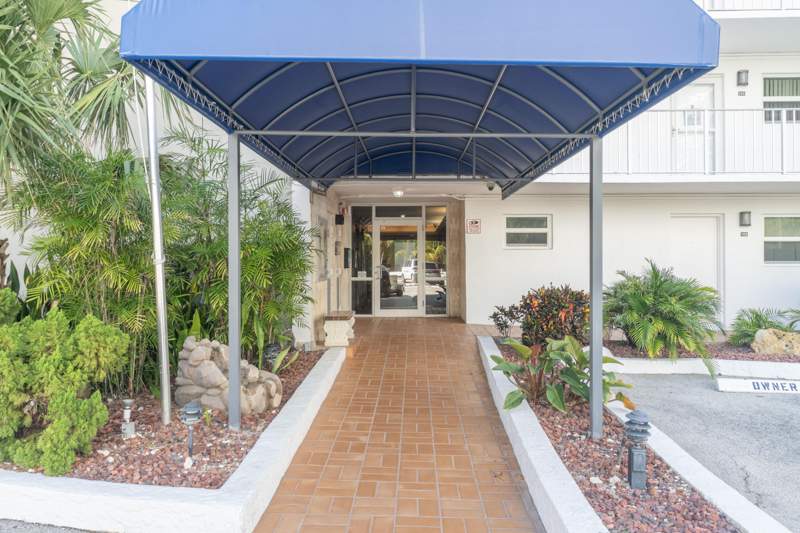 1 bedroom Condominium at 1391 S Ocean Boulevard #805, Delphi Towers Condo, Pompano Beach — photo 3