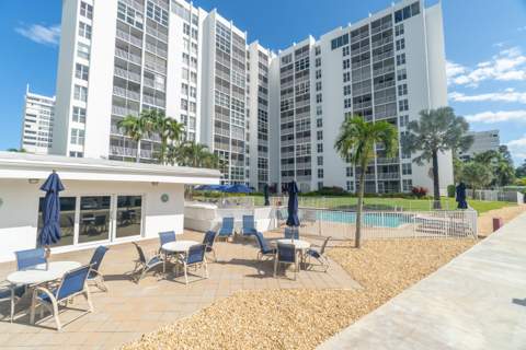 1391 S Ocean Boulevard #805, Pompano Beach FL - photo 9 of 28