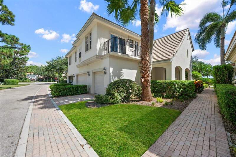 2 bedroom Condominium at 209 Evergrene Parkway, Mansions At Evergrene, Palm Beach Gardens — photo 2
