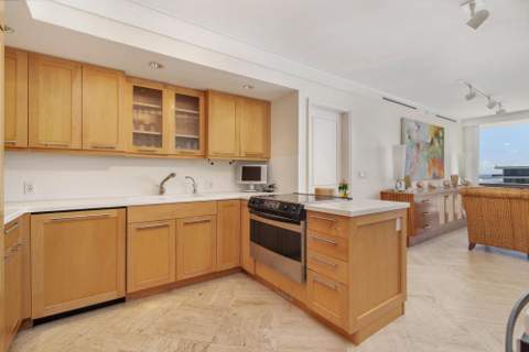 2660 S Ocean Boulevard #705N, Palm Beach FL - photo 7 of 28