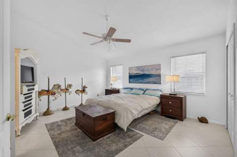 1060 NW Tuscany Drive, Port St. Lucie FL - photo 18 of 38