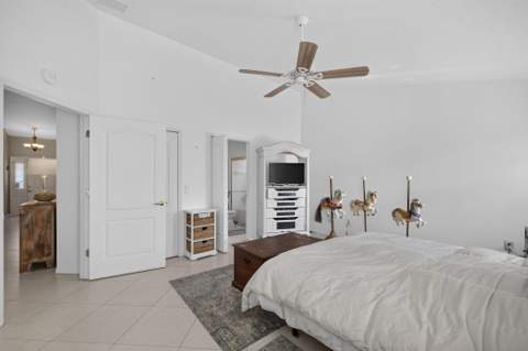 1060 NW Tuscany Drive, Port St. Lucie FL - photo 19 of 38