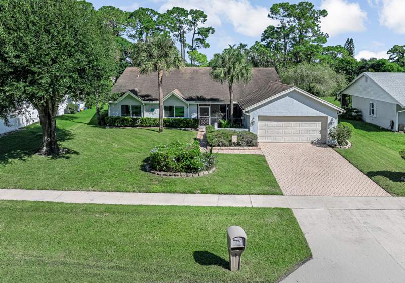 3 bedroom Single Family Residence at 102 Sevilla Avenue, La Mancha 3, Royal Palm Beach — photo 2