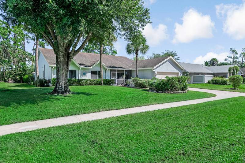 3 bedroom Single Family Residence at 102 Sevilla Avenue, La Mancha 3, Royal Palm Beach — photo 3