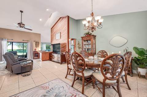 102 Sevilla Avenue, Royal Palm Beach FL - photo 11 of 61
